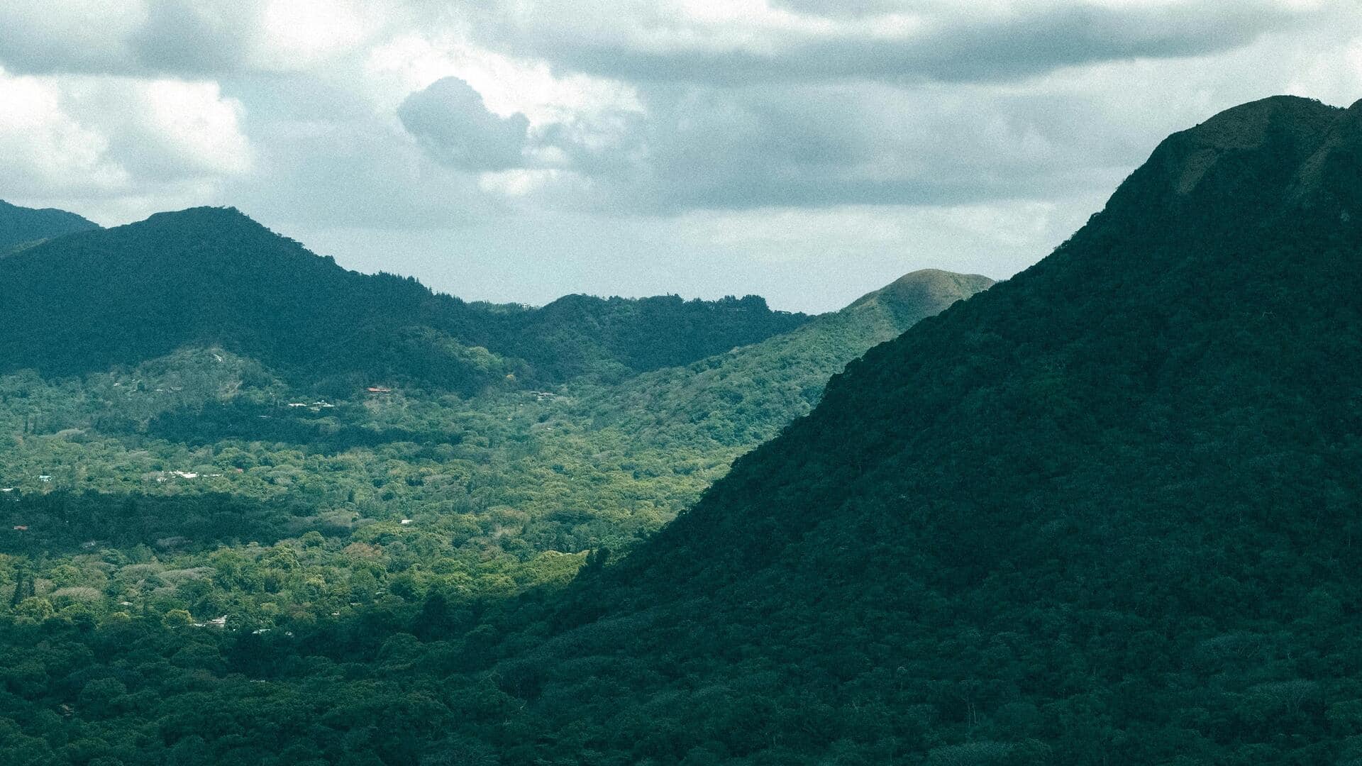 ドミニカ共和国の隠れた山のリトリート五選