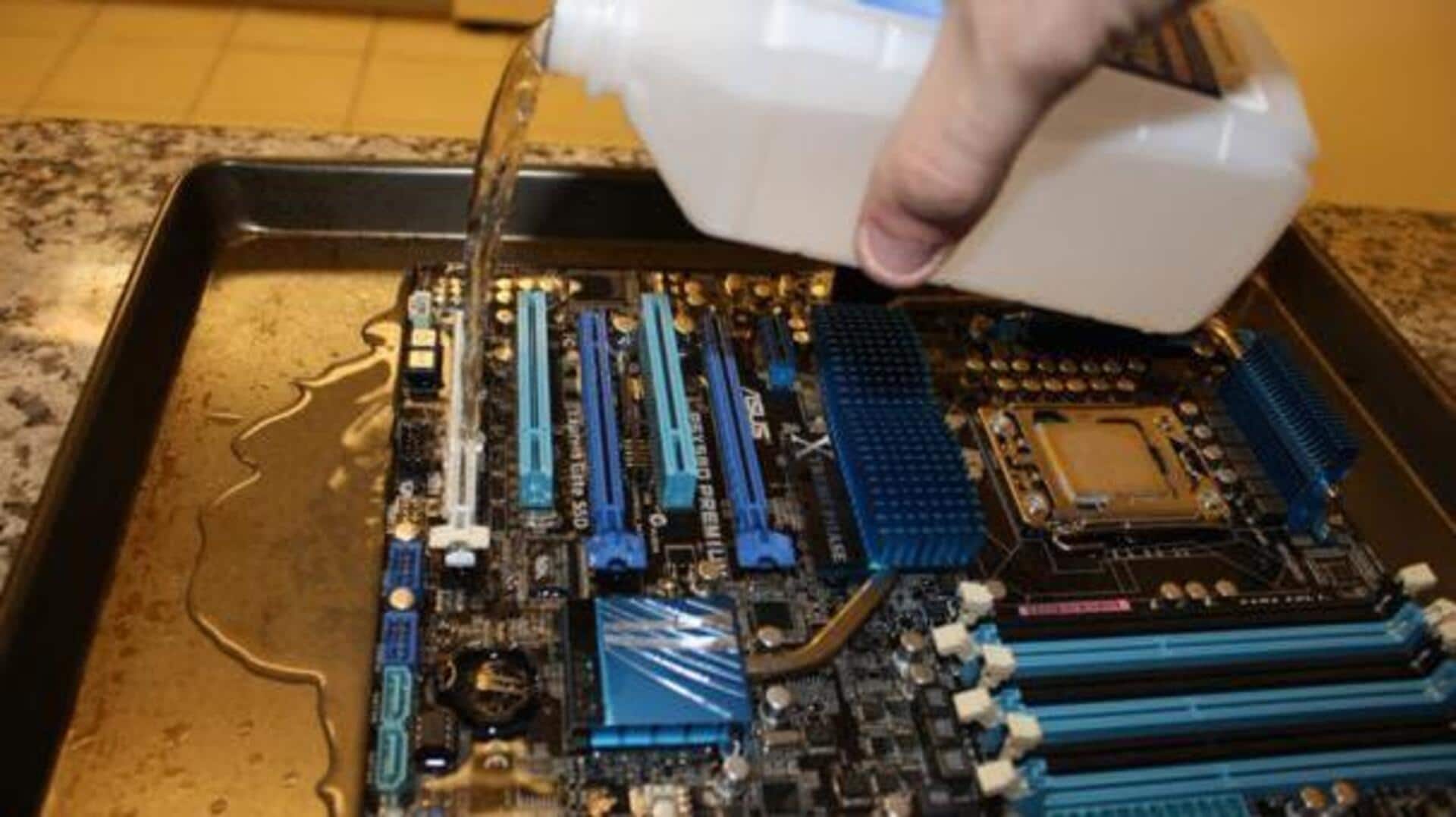 コンピューターマザーボードの安全なクリーニング方法