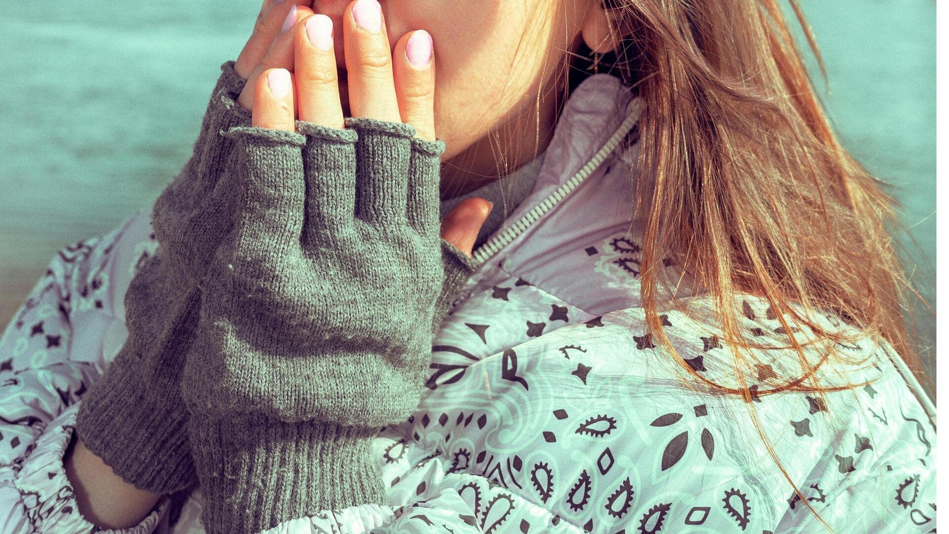 カシミヤの指なし手袋：冬のスタイルに欠かせない5つの組み合わせ