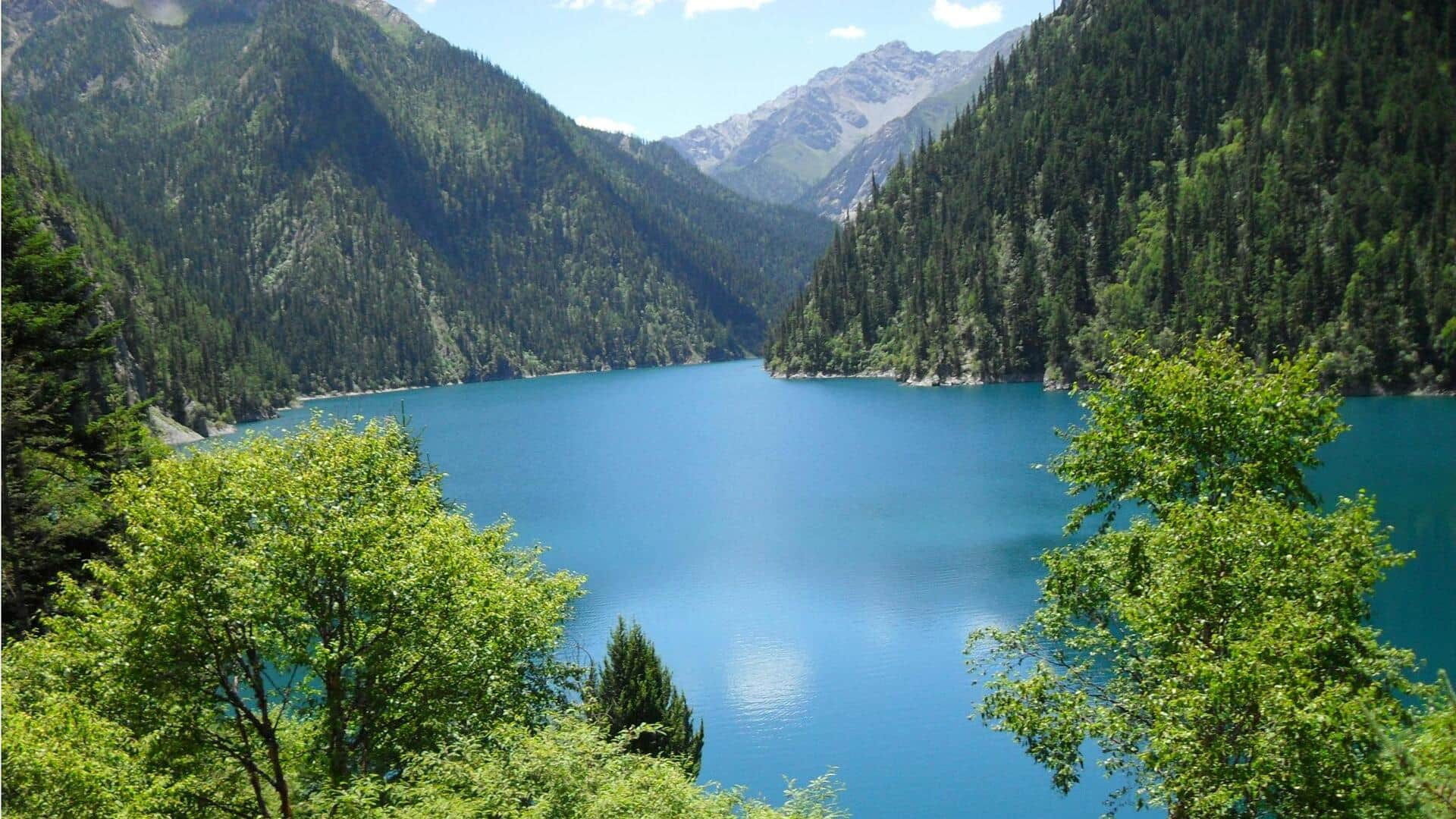 東アジアの静かな山村を探る