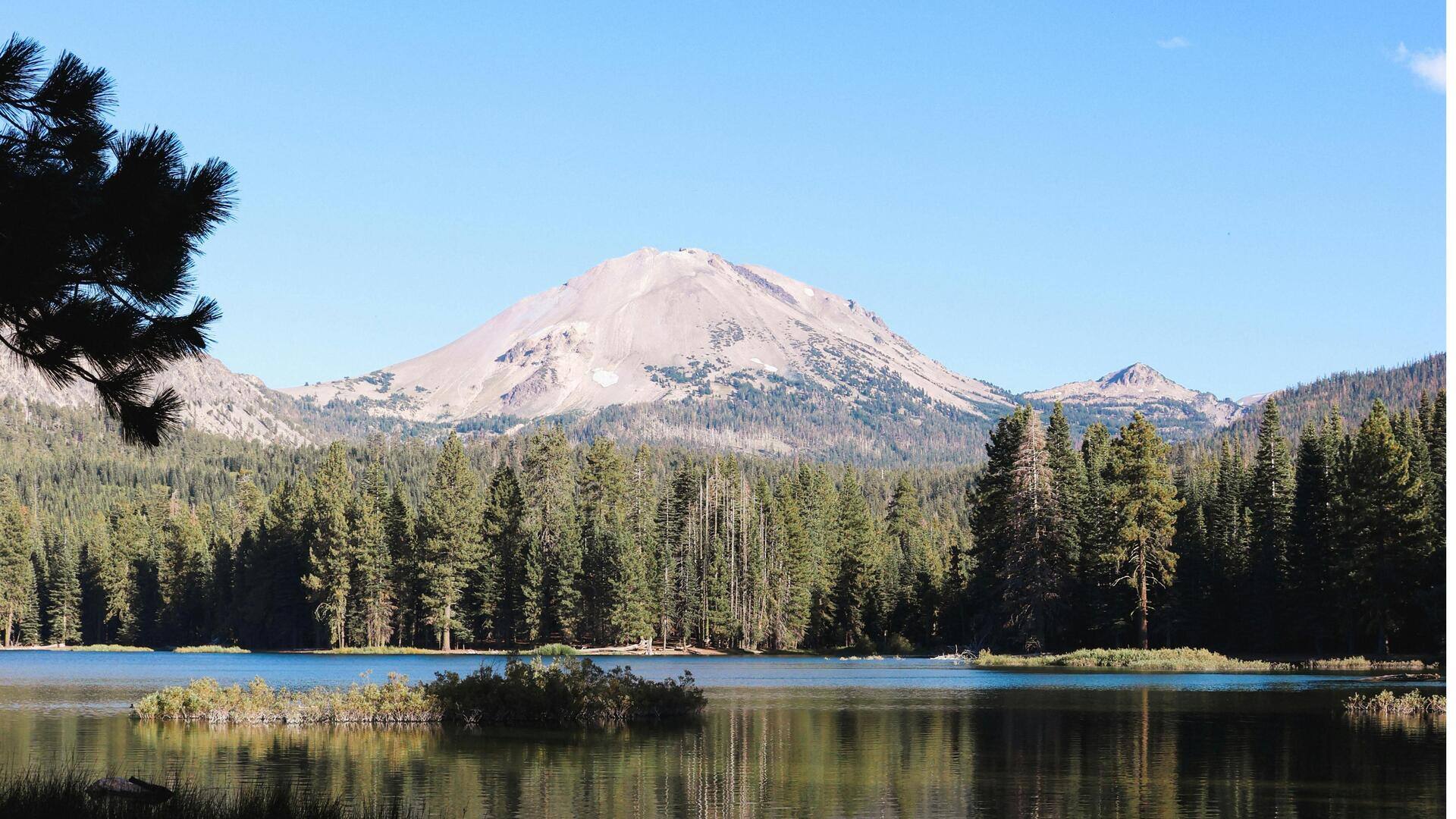 カリフォルニア州、アメリカのラッセン火山国立公園を探検しよう