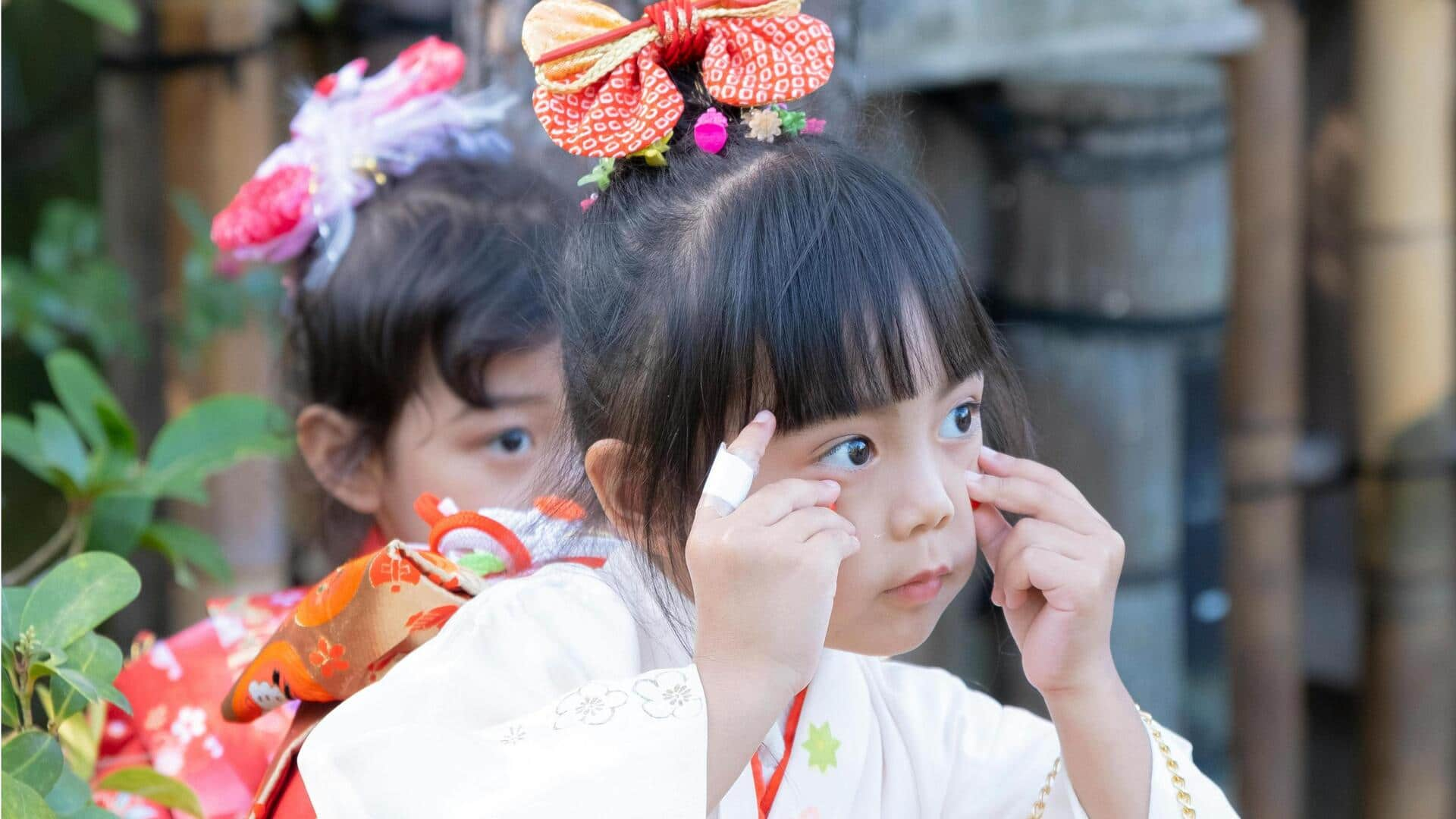 日本の伝統的な子供の祭り衣装について