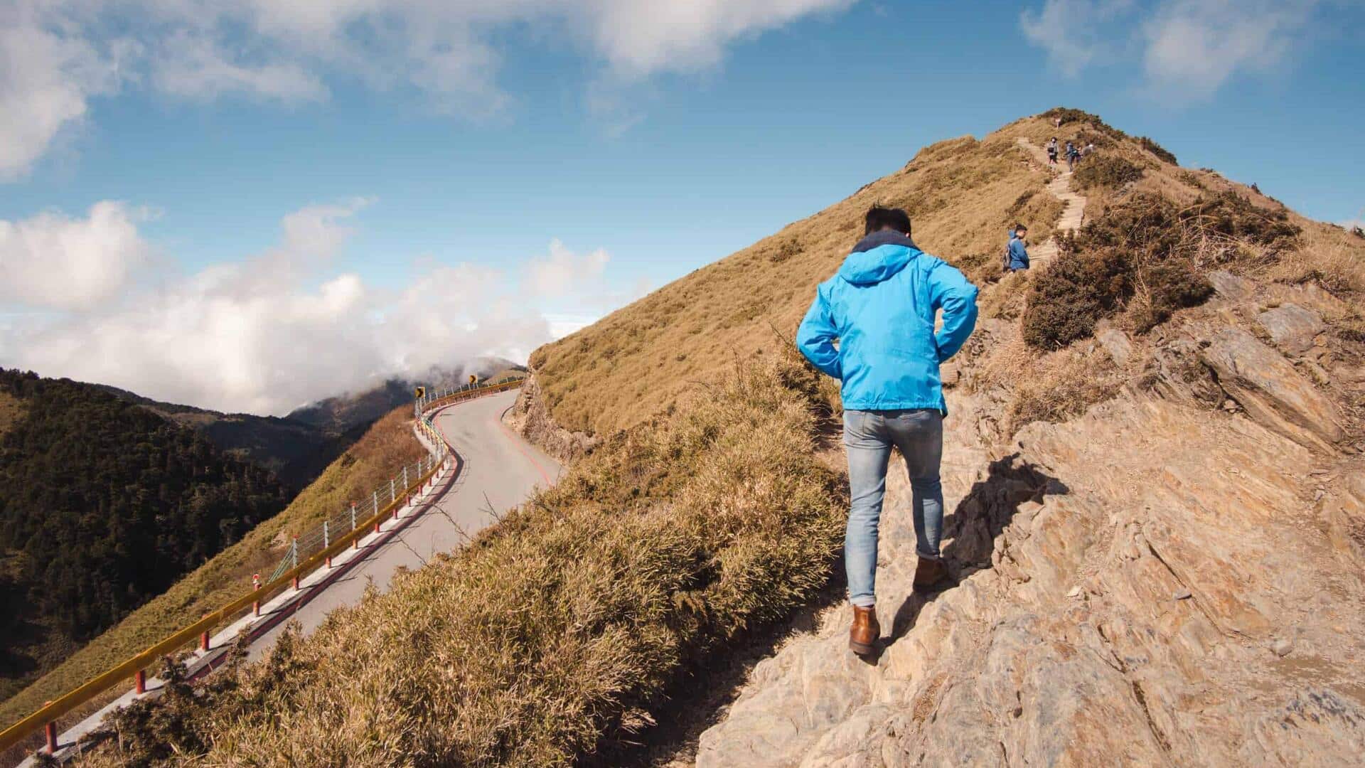 台湾の合歓山で日本っぽい登山道を楽しむ