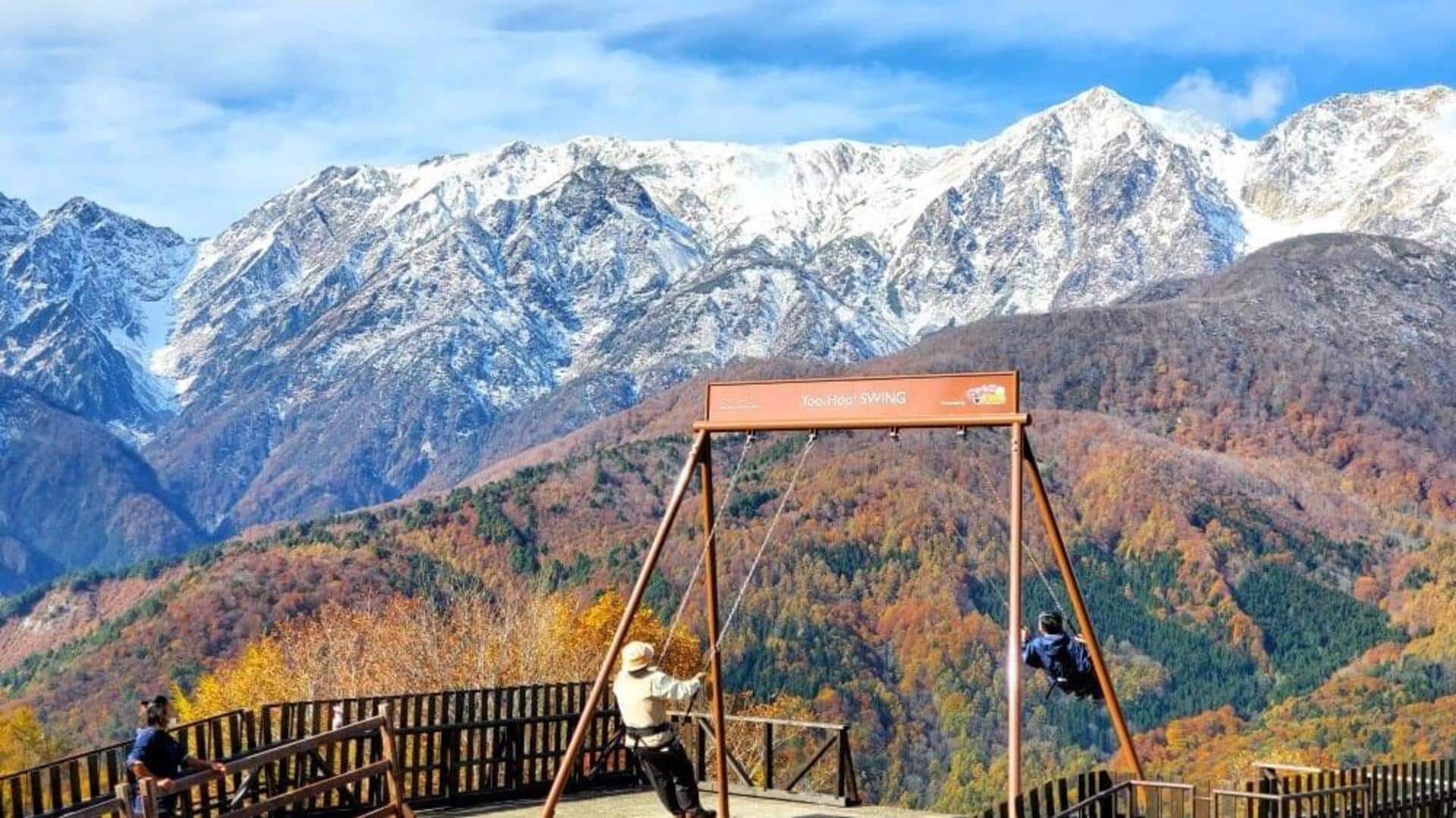 日本の魅力的な岩岳で静かな山の逃避を