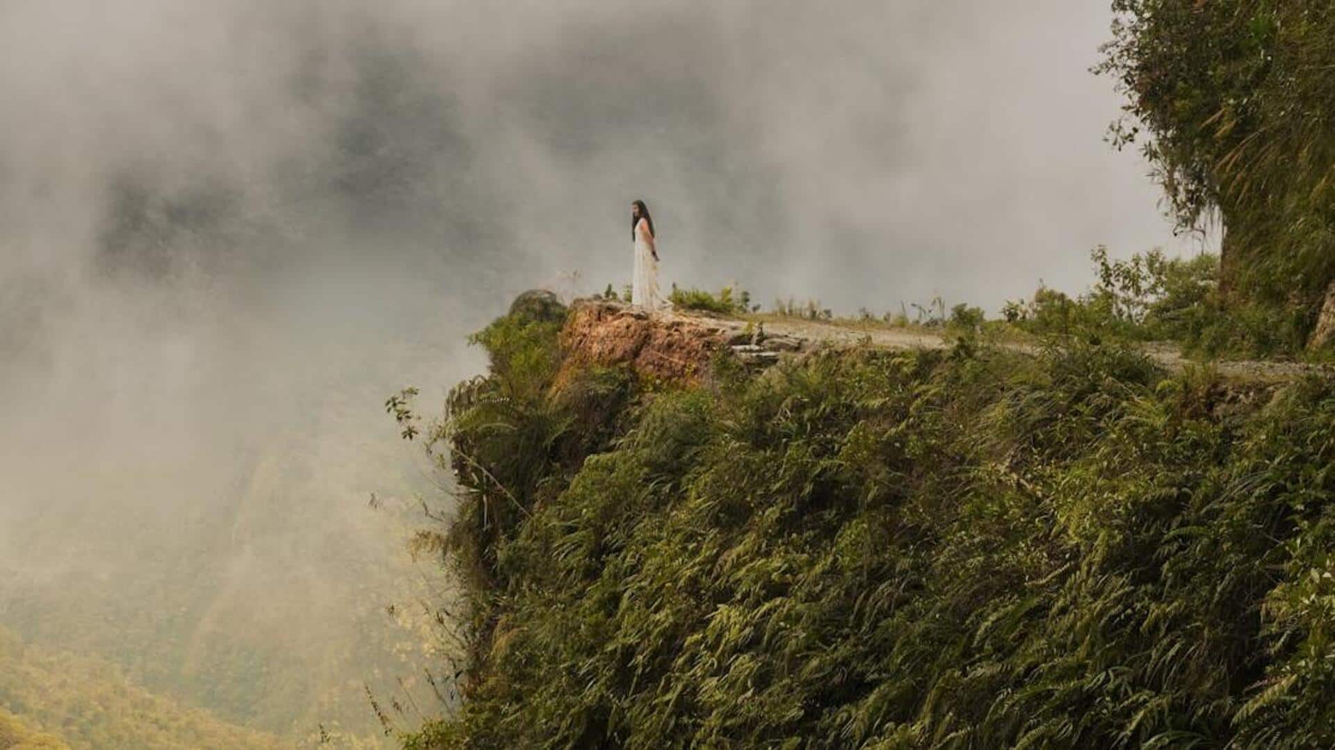 ボリビアのユンガスでの冒険: 魅力的な山岳旅行