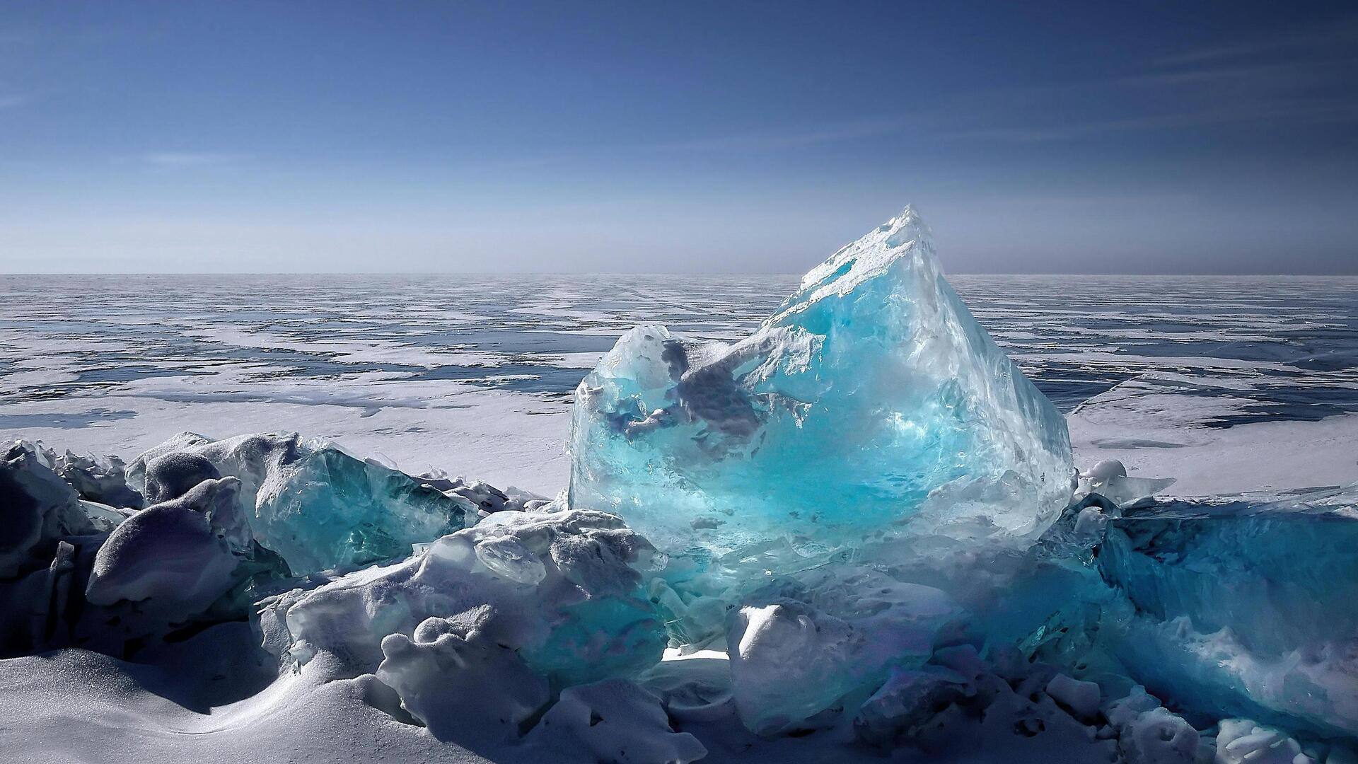 ロシアのバイカル湖を探検しよう