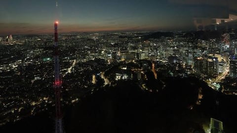 ソウルの夜景: 光と文化の調和