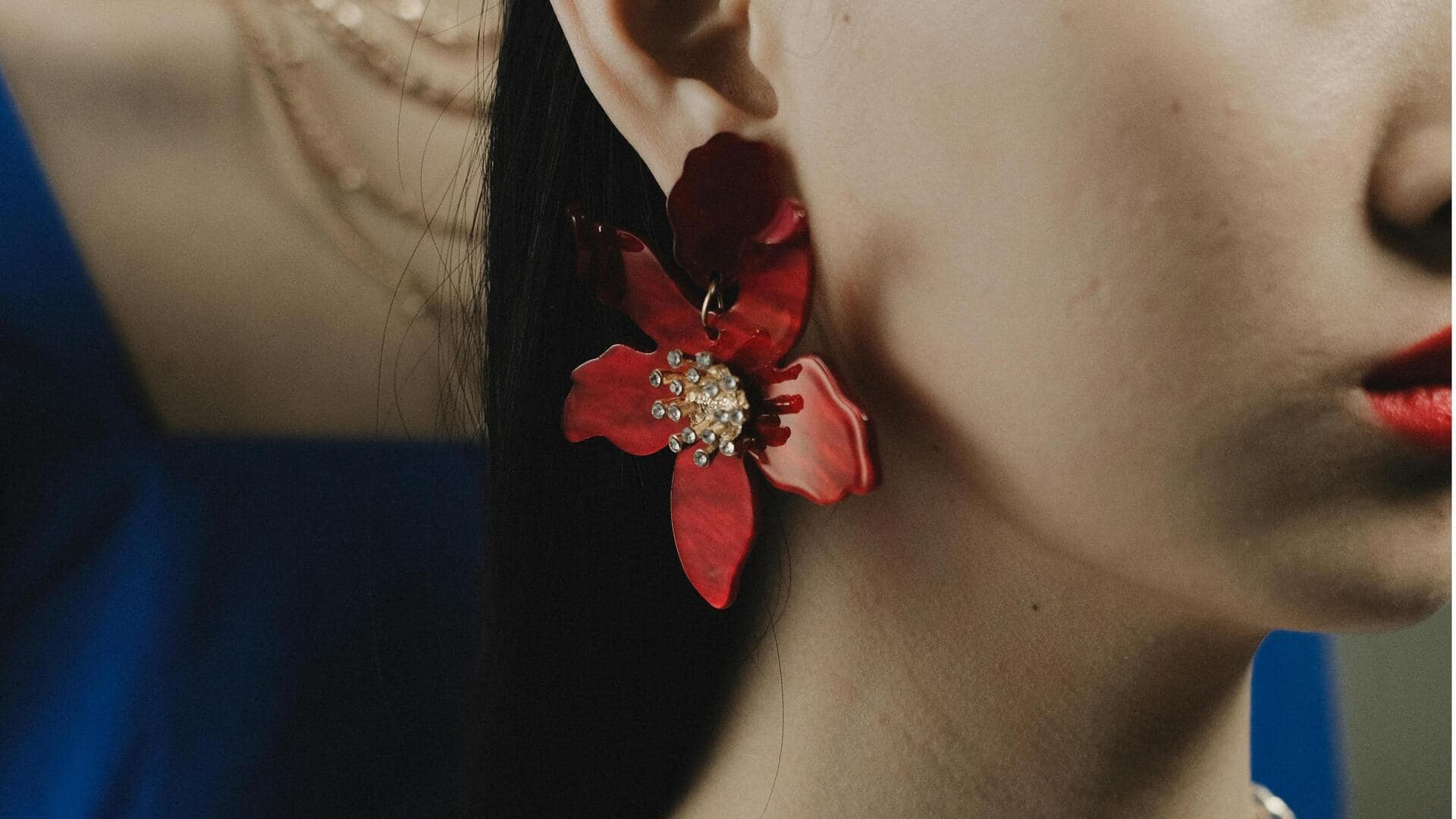 夏ファッションを彩るカラー・ブロックアクセサリー 夏ファッションを彩るカラー・ブロックアクセサリー