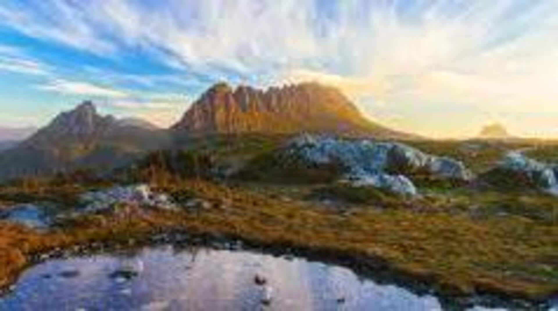 オーストラリアのトップエンドでの山岳風景を楽しむ