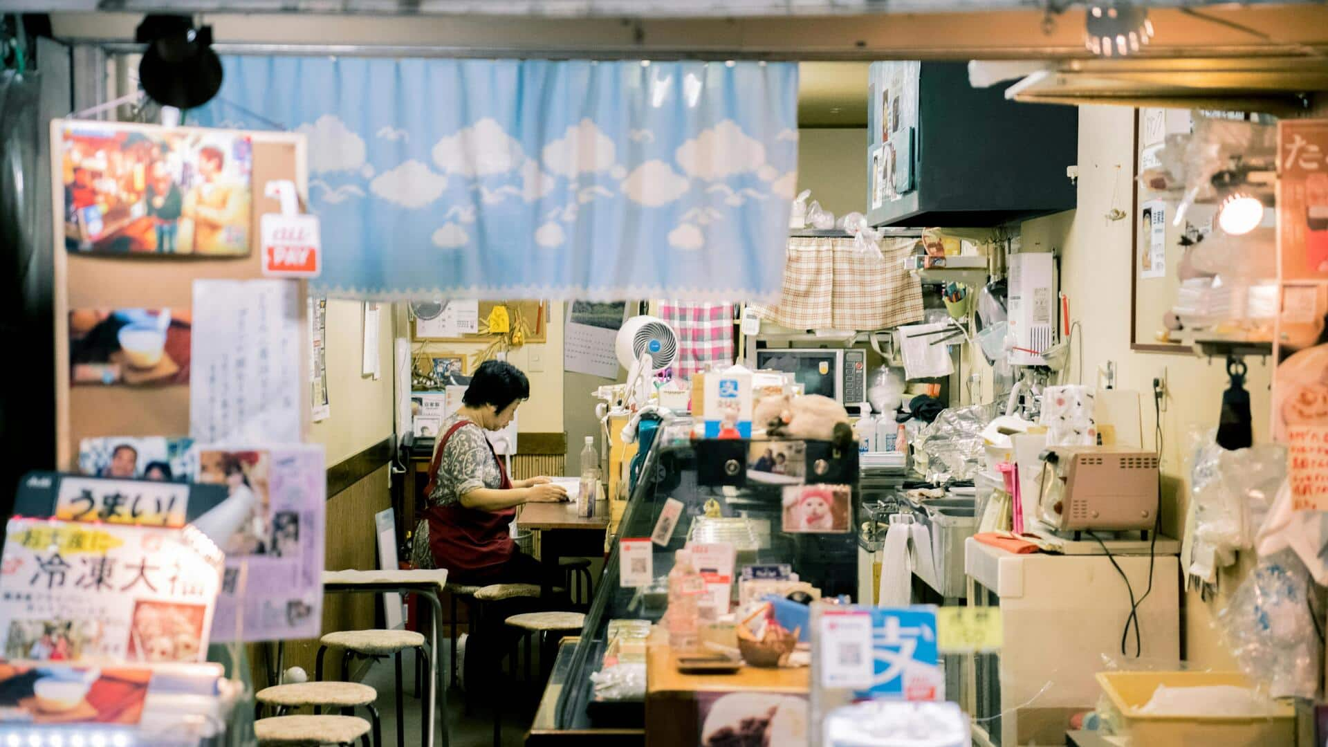 現代カジュアルウェアとしての日本の伝統的な店主の服装