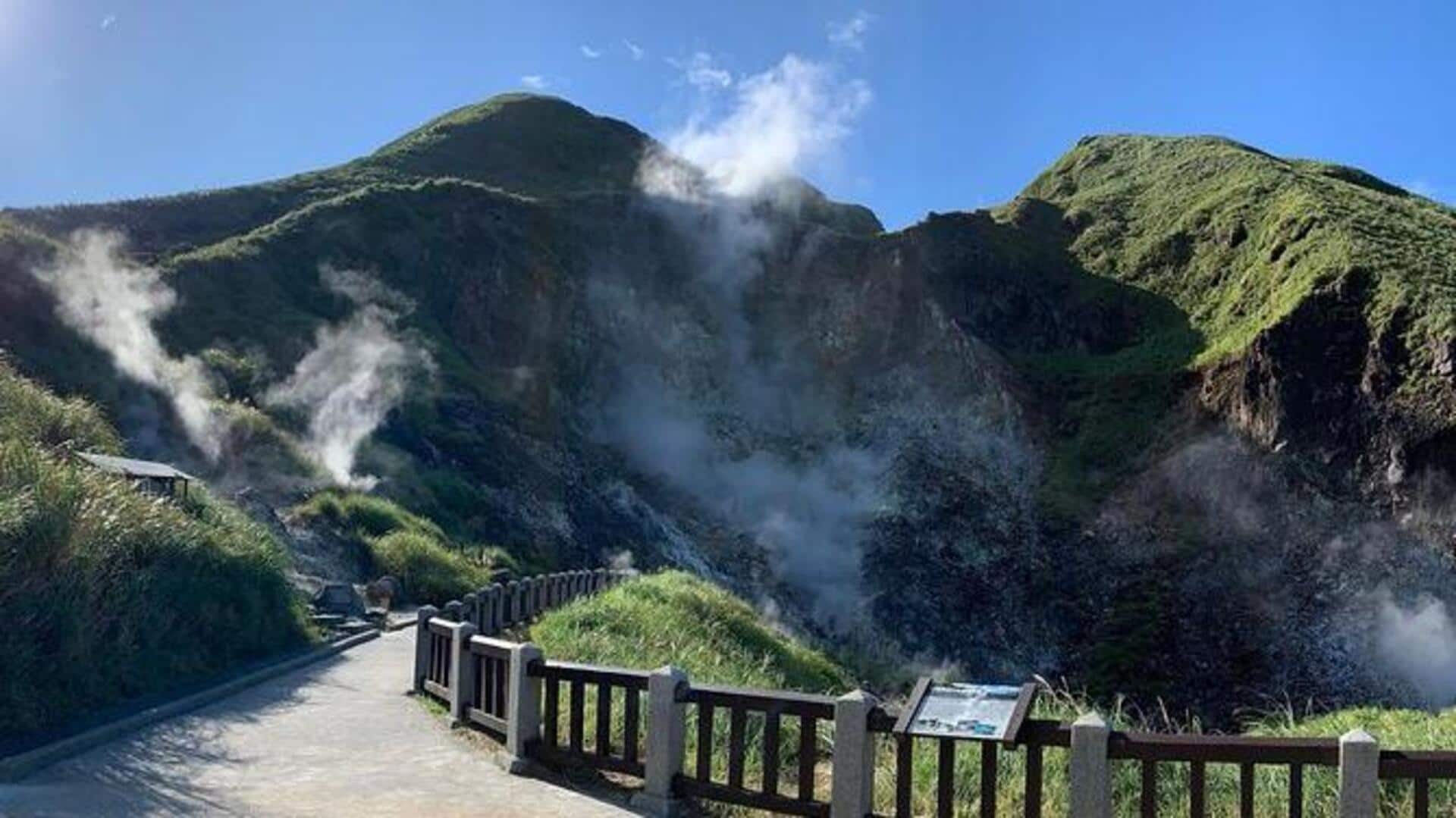 台湾の陽明山トレイルで火山景観を楽しむ