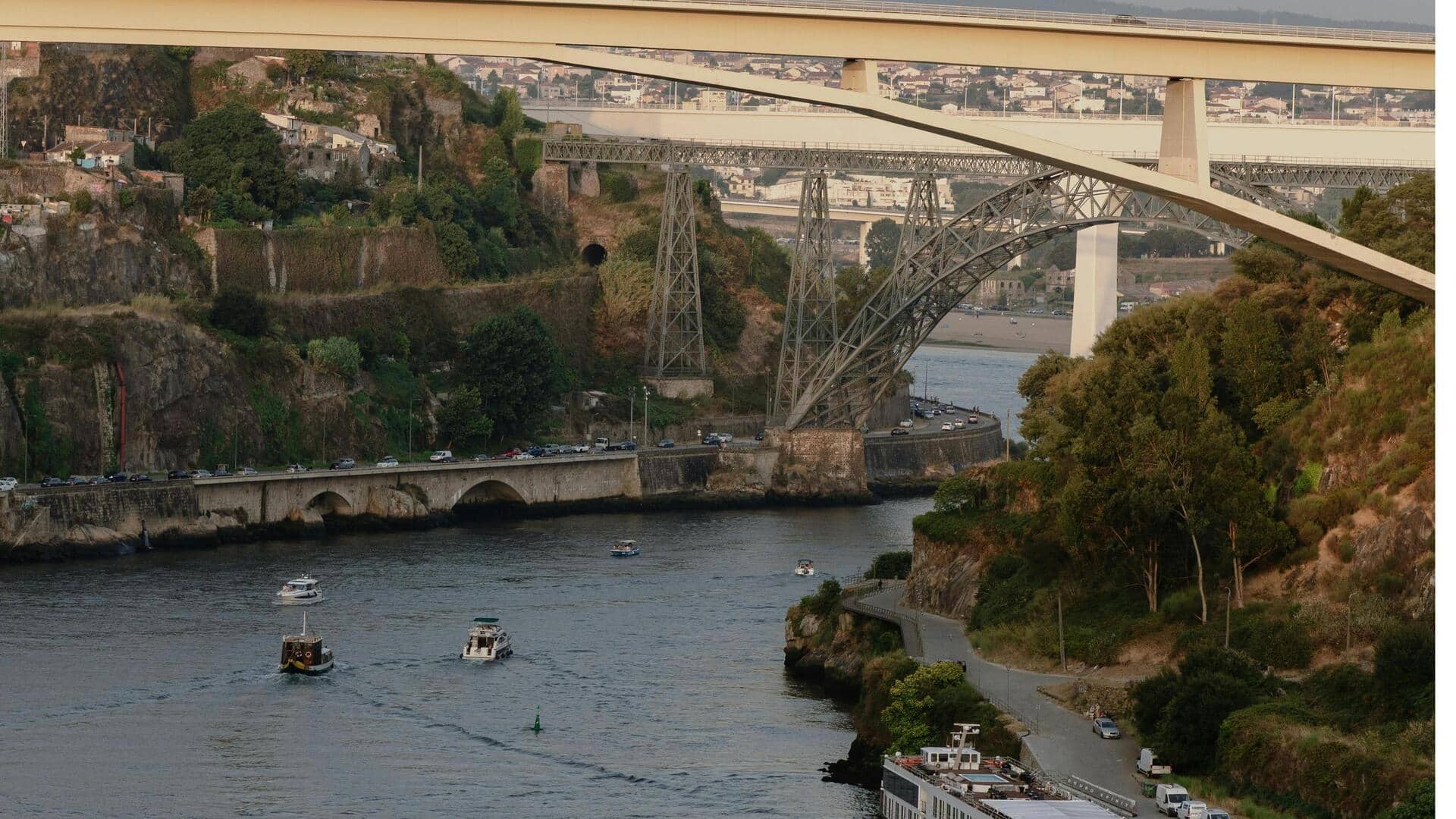 ポルトの魅力的な地区でアートを発見