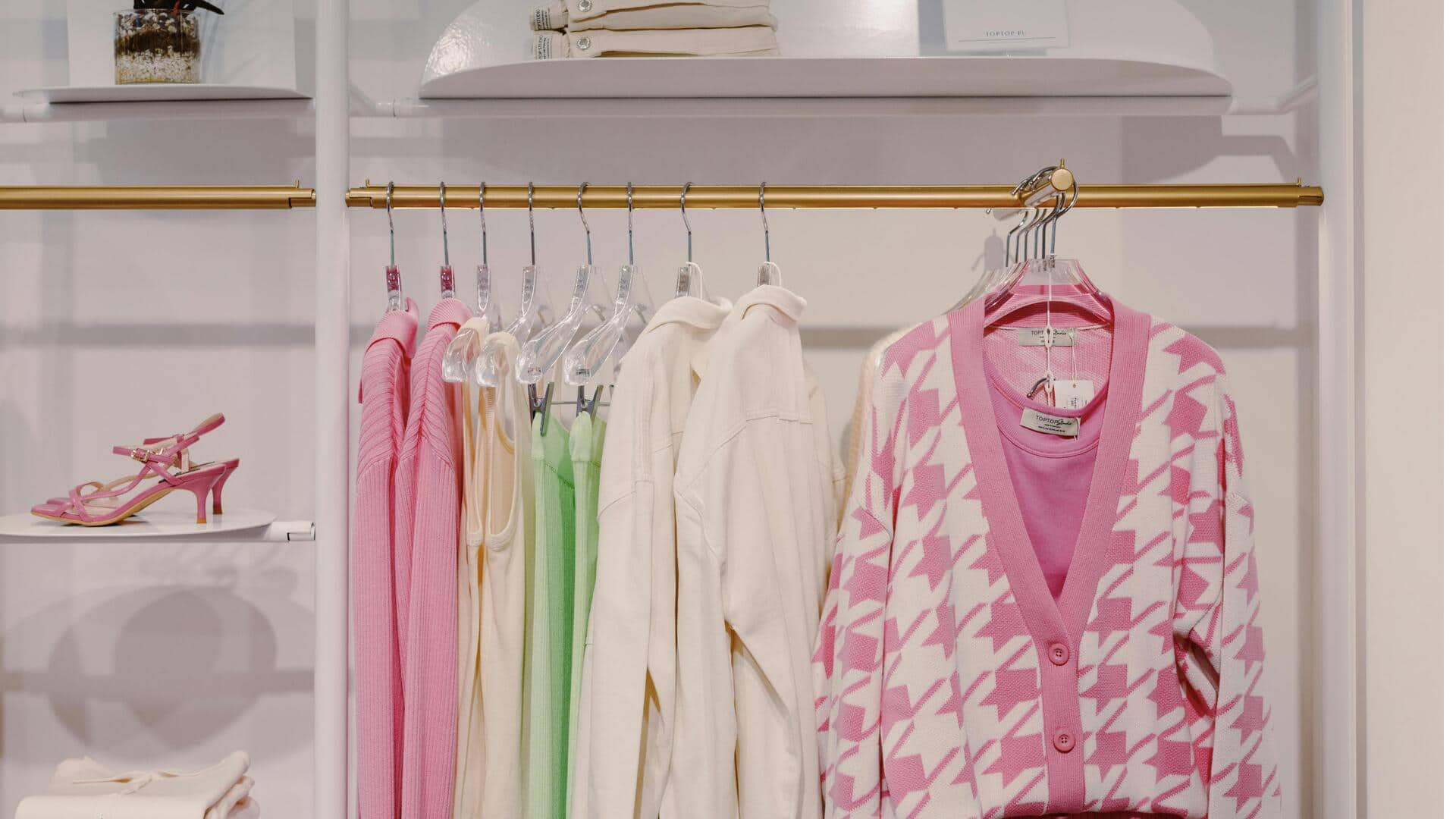 オーバーサイズカーディガンで冬のビジネスカジュアルを格上げ