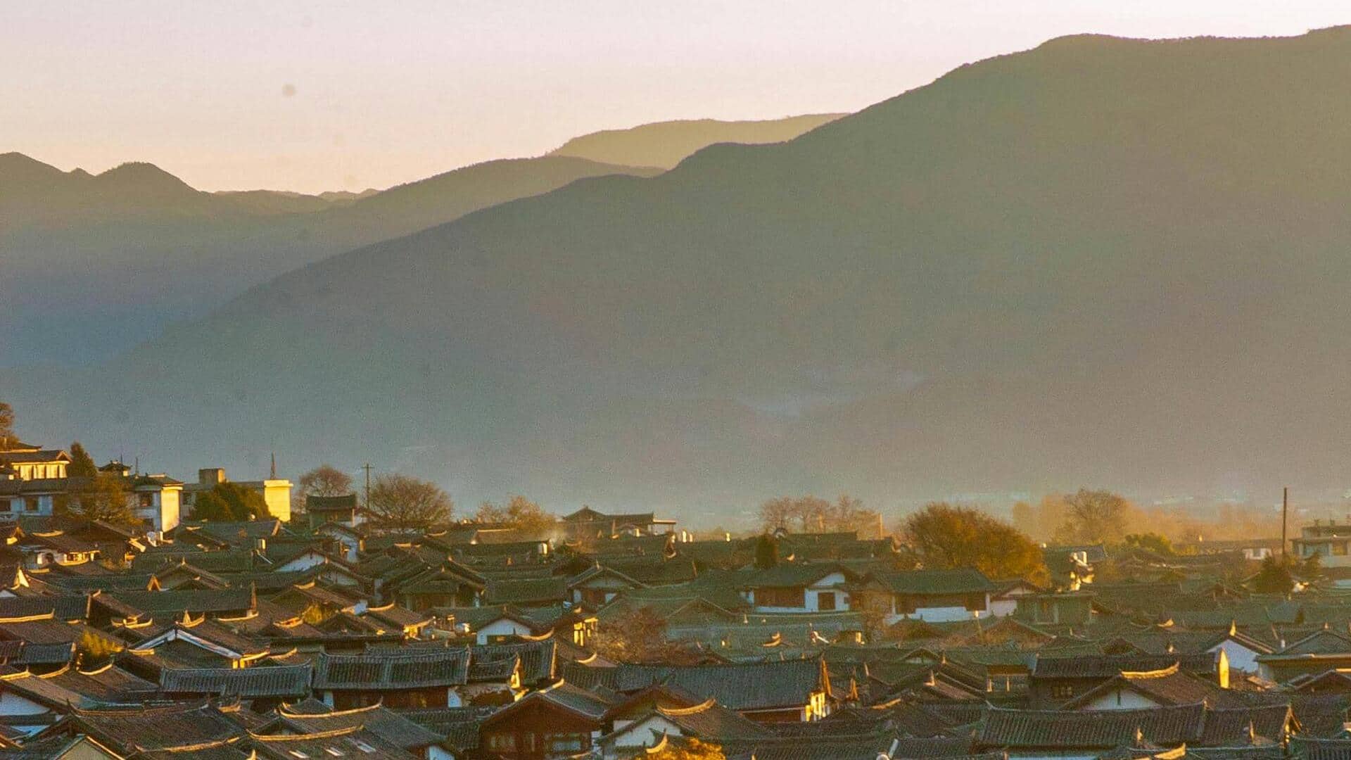東アジアの山々にあるスイス風の避暑地を発見