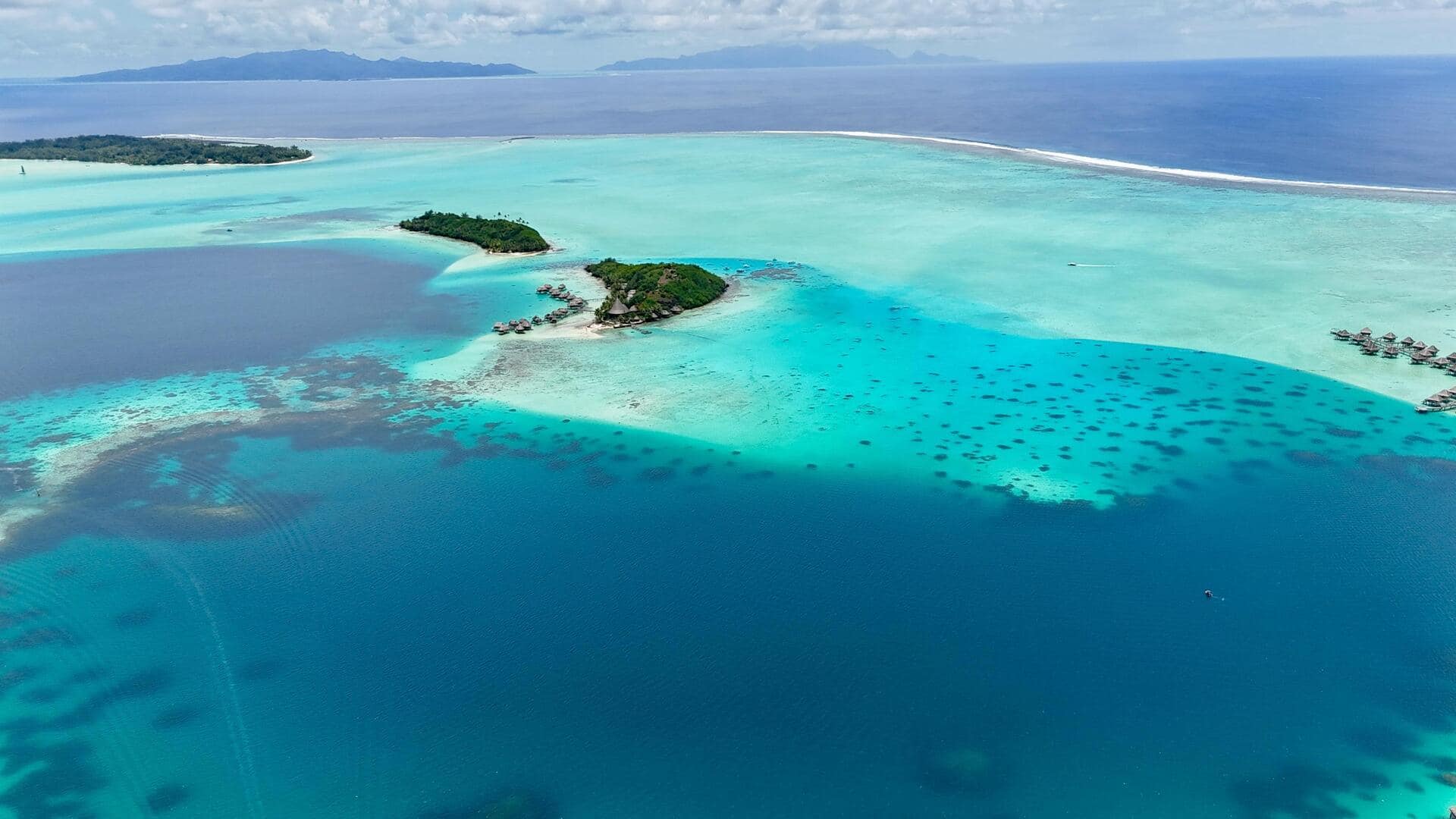 フランス領ポリネシアのラパイティ島を探検しよう