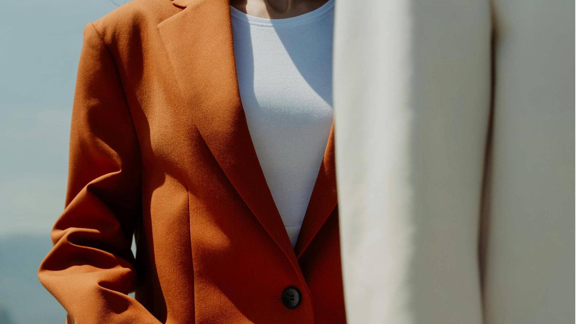 日本の冬のオフィスにぴったりなテーラードコート