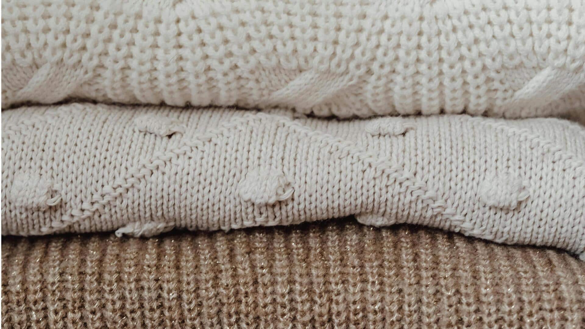 冬のファッションに欠かせないニュートラルなブラッシュトーン