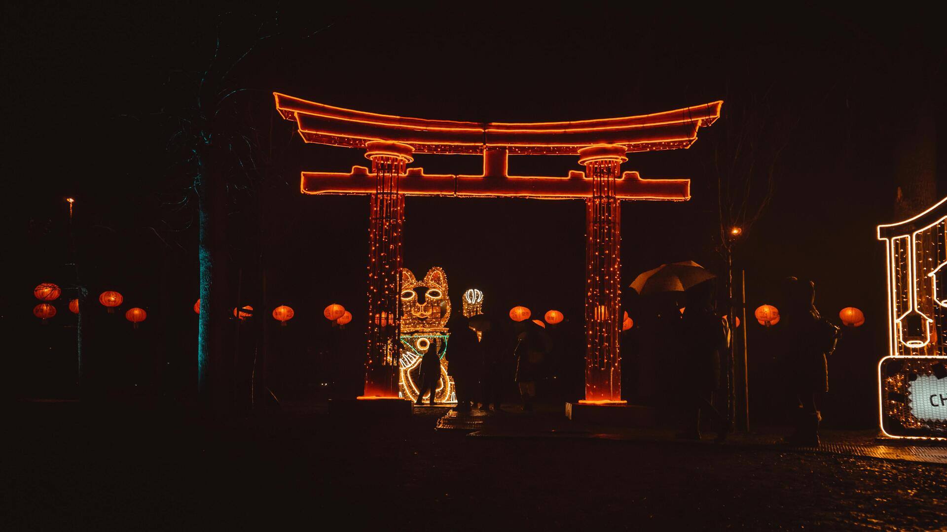 冬の日本祭り：成熟した女性のための服装ヒント