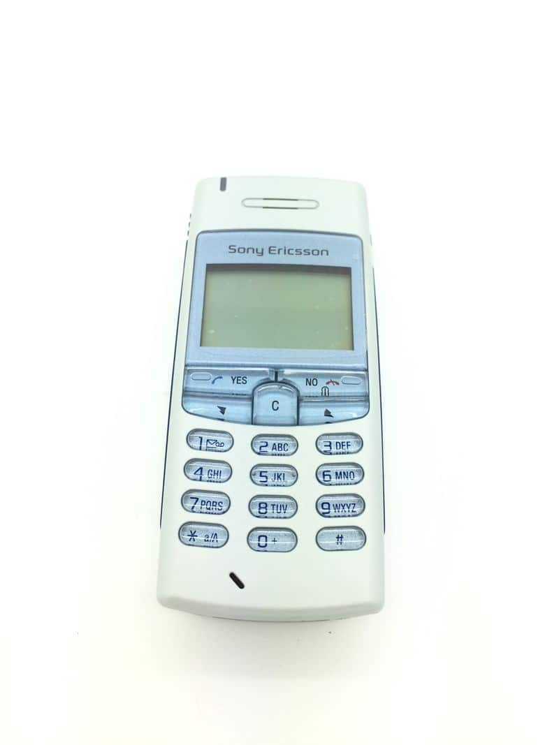 Ericsson t100. Sony Ericsson t100. Sony Ericsson т100. Телефоны Ericsson t100. Сони Эриксон т 105.