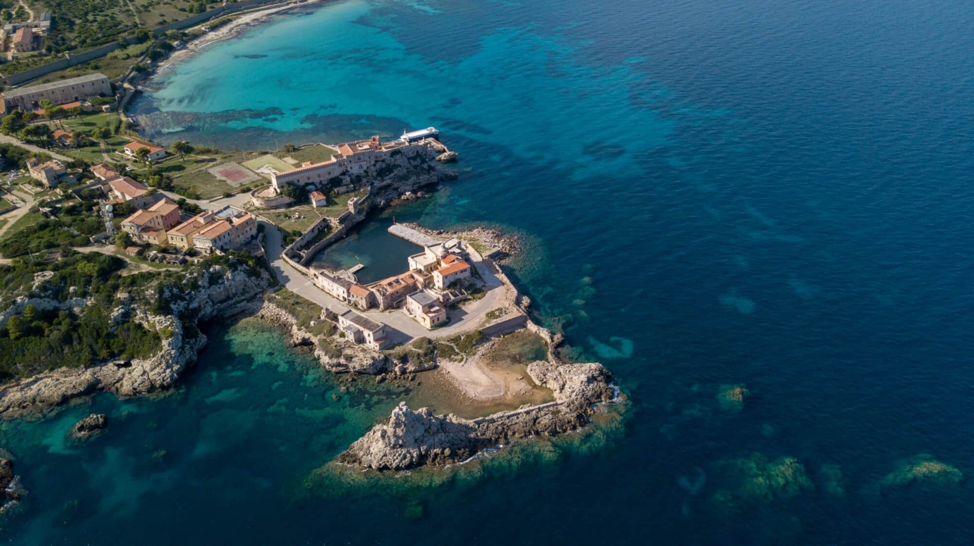 Descubra A Beleza Da Ilha De Pianosa, Itália