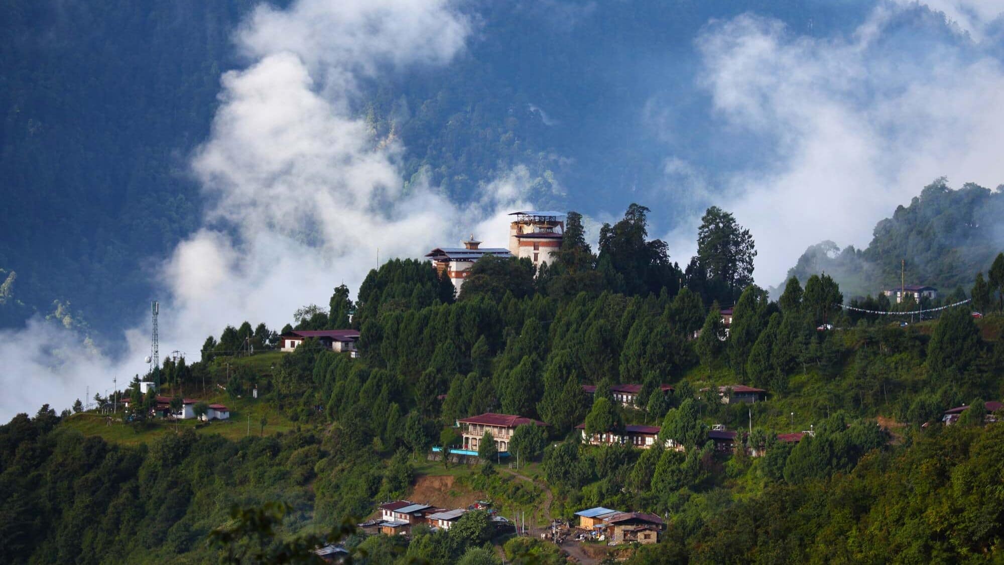 Descubra A Beleza Do Laya Gasa Trek Em Butão