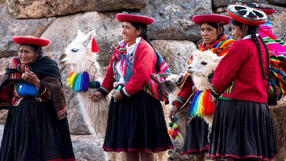 Trajes Tradicionais Da Cultura Nazca