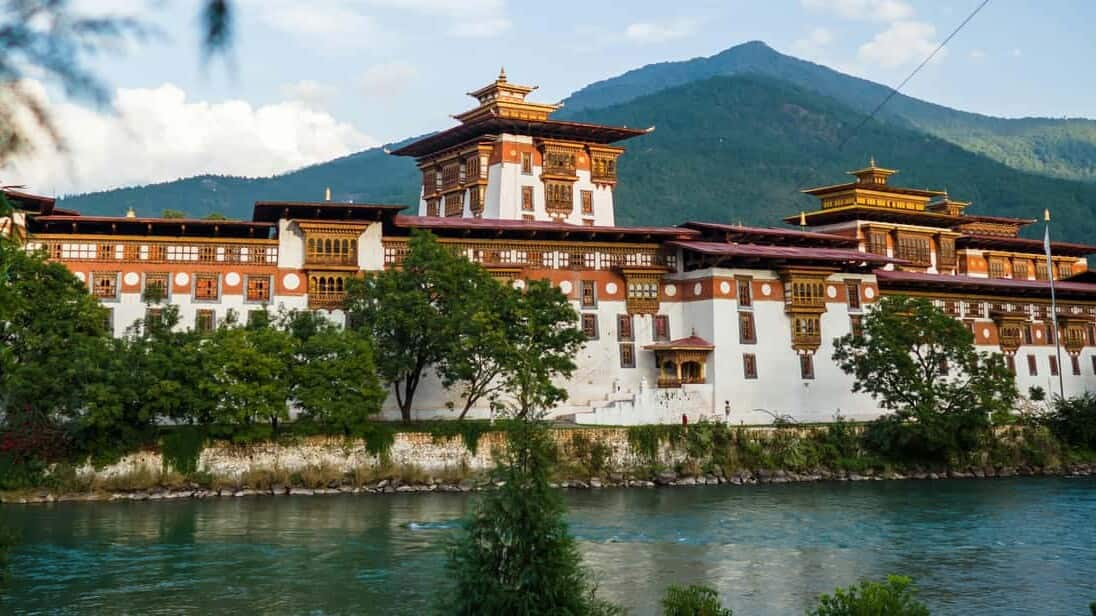 Descubra A Beleza Do Vale De Punakha, Butão