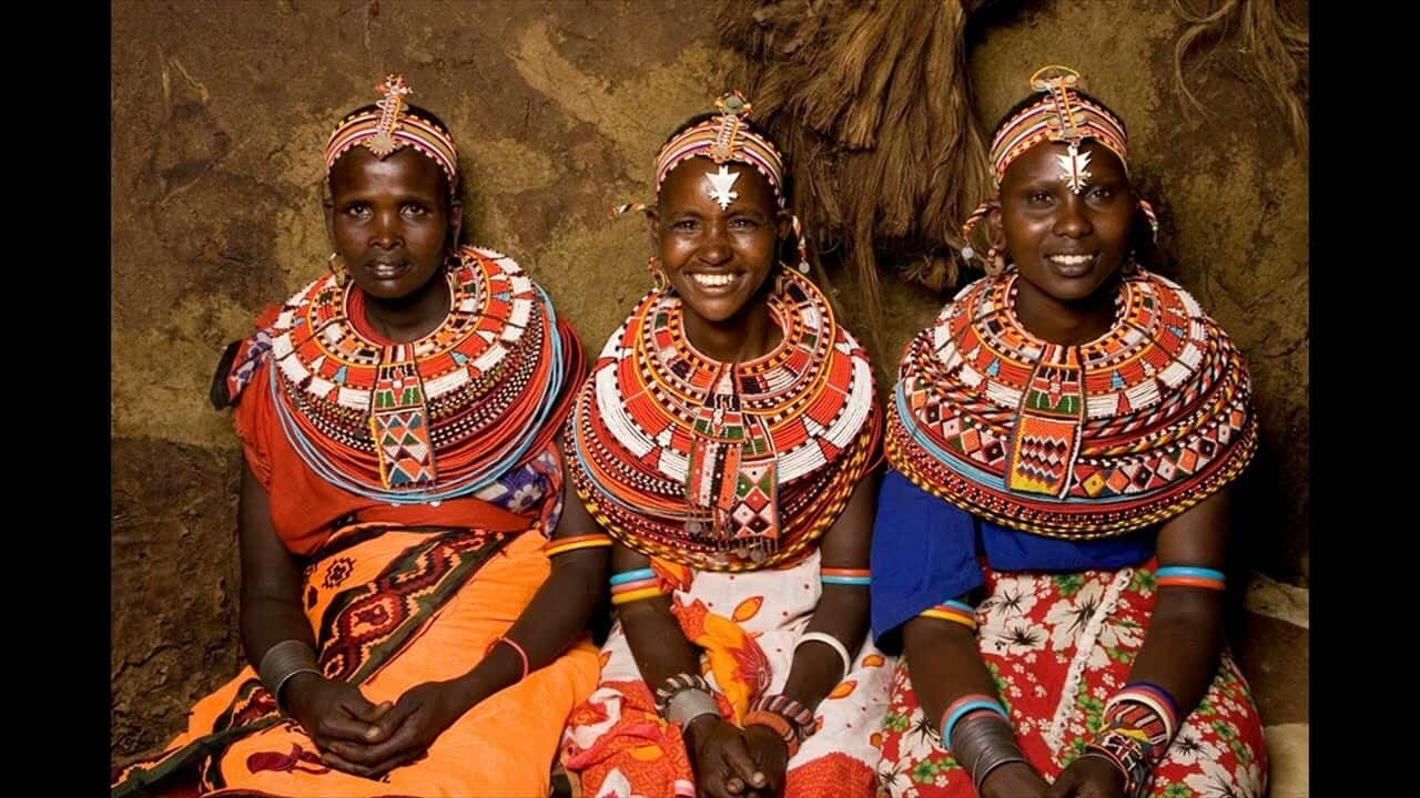 Trajes Tradicionais Do Povo Ovimbundu De Angola