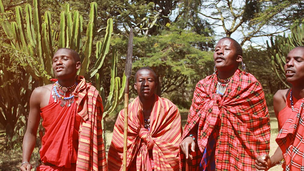 Trajes Tradicionais Do Povo Maasai