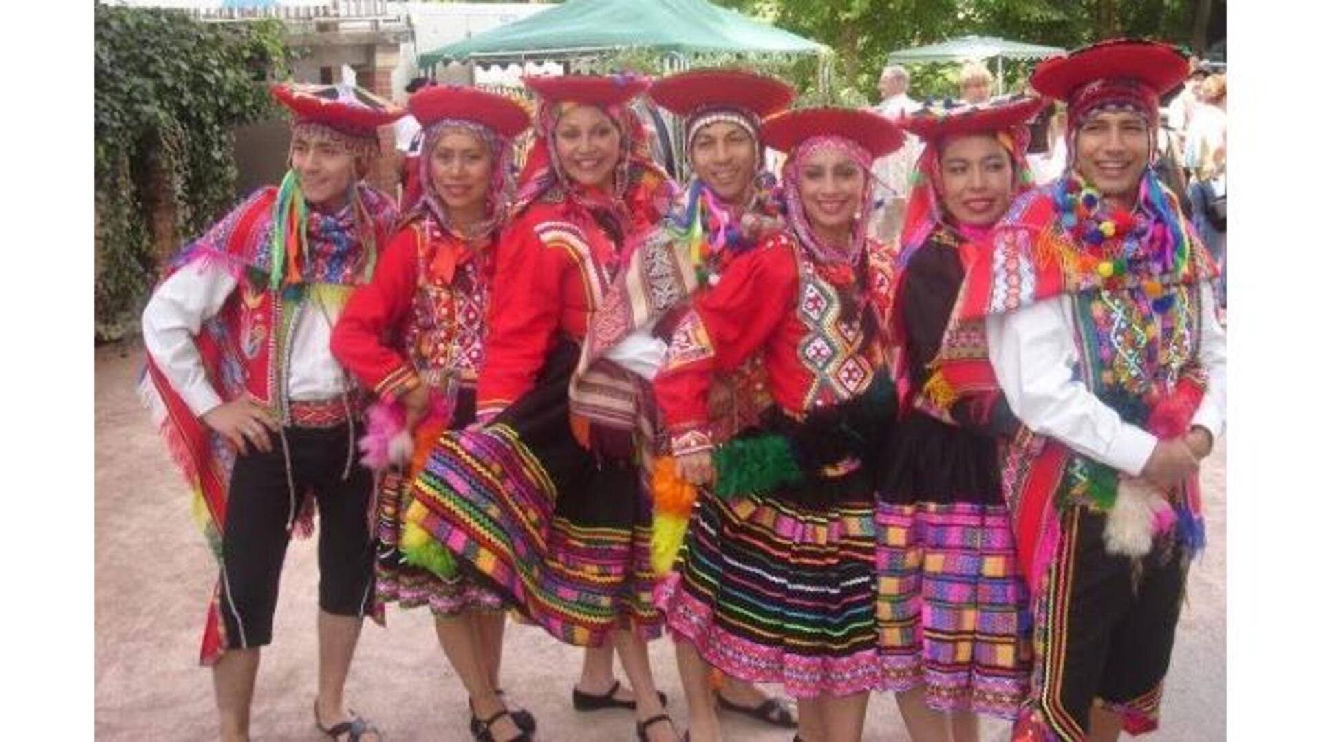 Trajes Tradicionais Dos Chachapoyas Do Peru