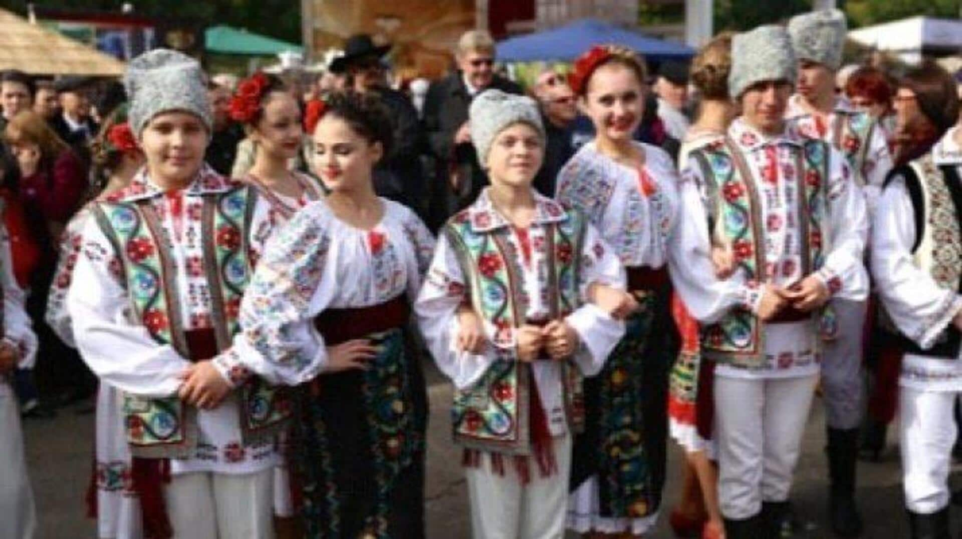 Trajes Tradicionais Da Moldávia