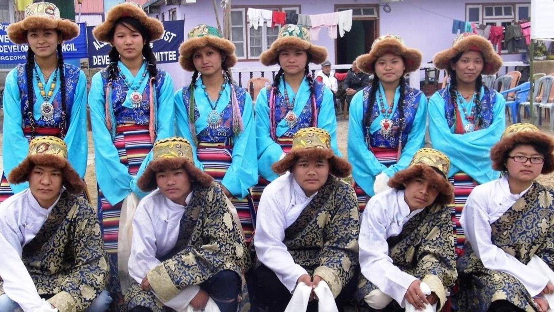 Trajes Tradicionais Do Povo Sherpa Do Nepal