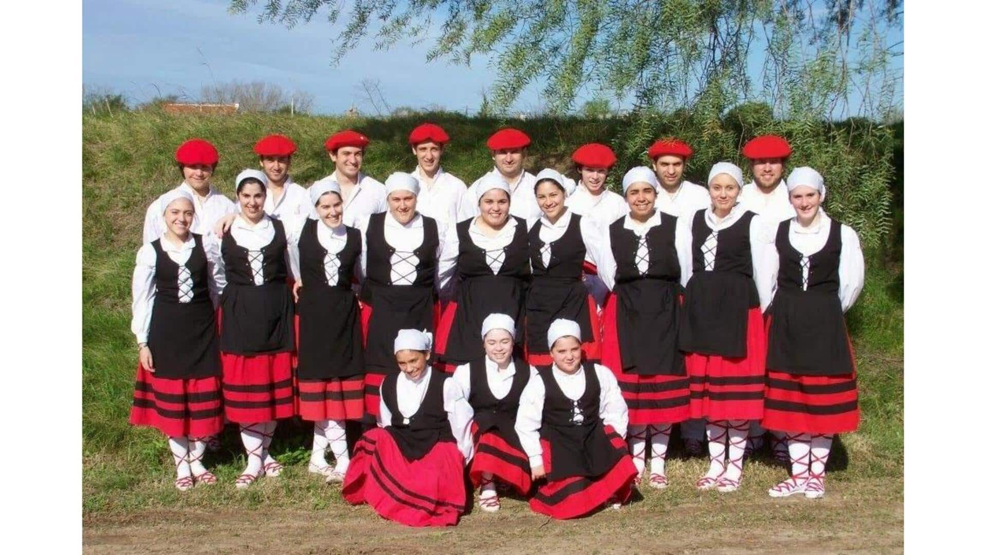 Trajes Tradicionais Do País Basco