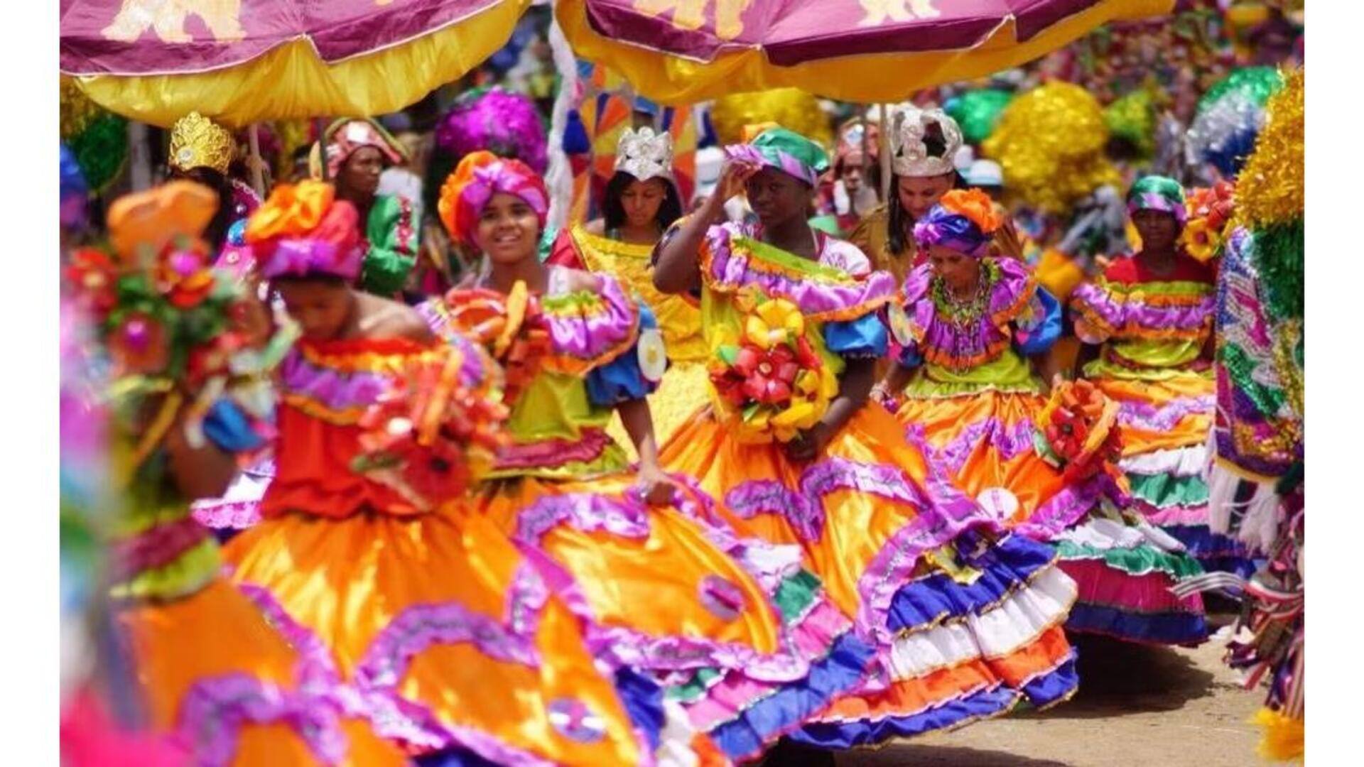 Trajes Tradicionais Da Cultura Maracatu Do Brasil