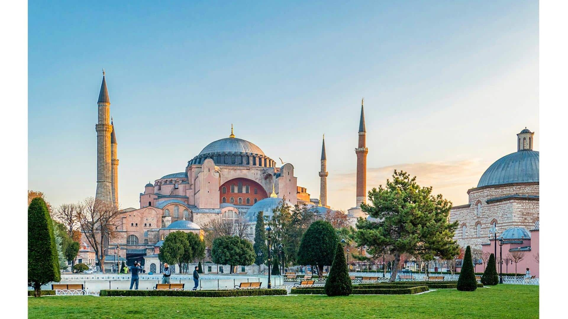 Descubra A Majestosa Hagia Sophia Em Istambul, Turquia