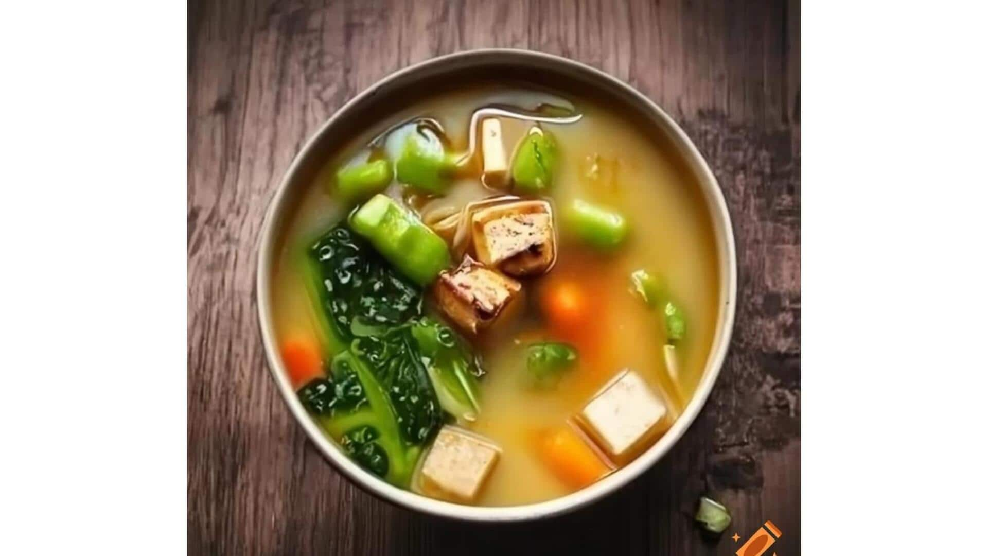 Sopa De Miso Com Tofu E Algas