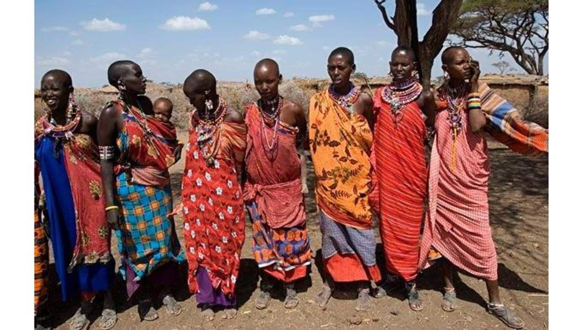 Trajes Tradicionais Do Povo Holo De Angola