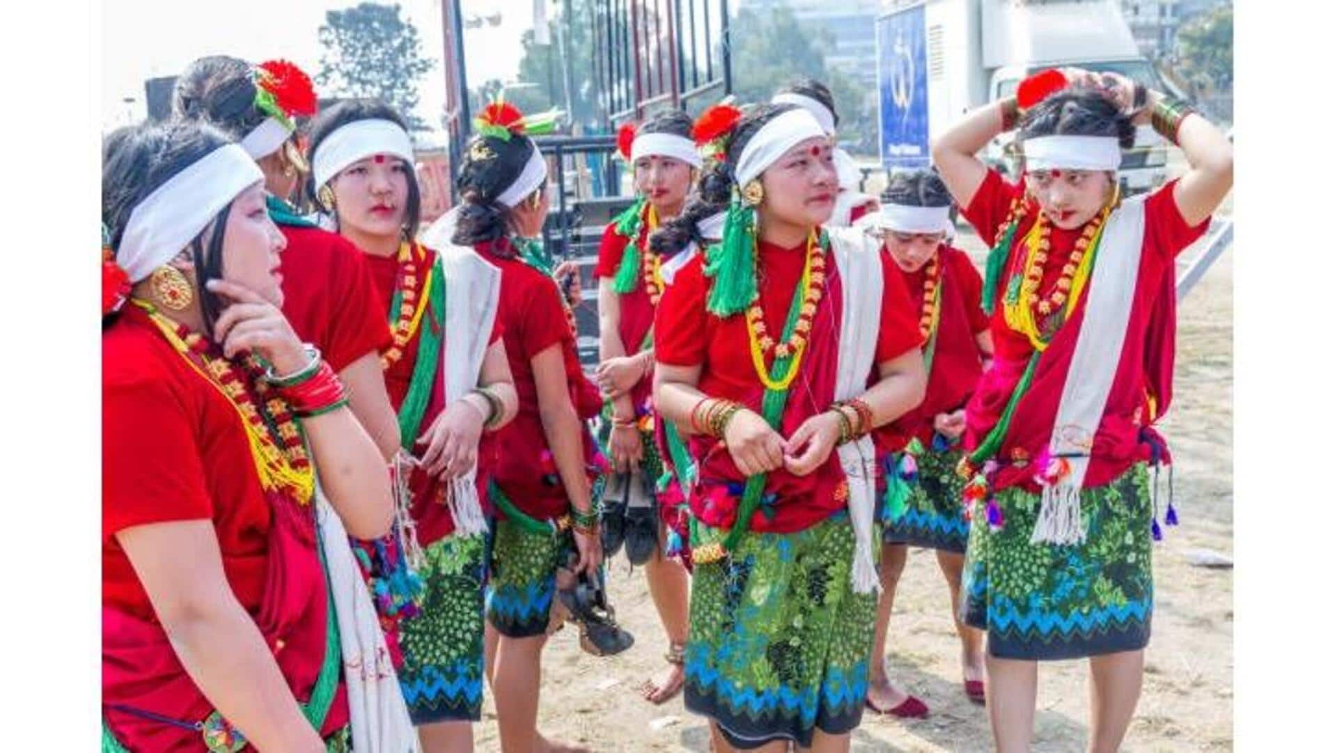 Trajes Tradicionais Dos Brâmanes Do Nepal Trajes Tradicionais Dos Brâmanes Do Nepal
