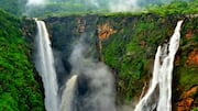 தென்னிந்தியாவின் அழகான நீர்வீழ்ச்சிகள்! உங்க விடுமுறையை இங்கே பிளான் பண்ணுங்க!