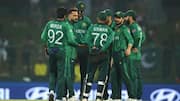 டி20 உலகக்கோப்பை 2026: போட்டியிலிருந்து வெளியேறியது இலங்கை; பாகிஸ்தான் அணியின் அரையிறுதி வாய்ப்பு என்னவாகும்?