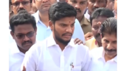 கோவில்களில் செல்போன் தடை: இவர்களுக்கு மட்டும் சிறப்பு விலக்கு என அமைச்சர் ரமேஷ் அறிவிப்பு