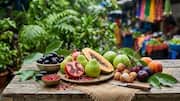 மழைக்காலப் பழங்கள்: உடலுக்கு நீரேற்றம் தரும் 5 முக்கியப் பழங்கள்!