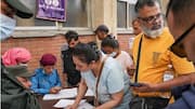 நேபாளம்: நிரம்பி வழியும் சவக்கிடங்குகள், வெள்ளத்தில் இறந்தவர்கள் சடலங்கள் உலர் பனிக்கட்டியில் பாதுகாக்கப்படும் அவலம்