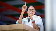 கொல்கத்தாவில் வாக்கு பெட்டிகள் வைத்துள்ள ஸ்ட்ராங் ரூமிற்குள் அடாவடியாக நுழைந்த மம்தா பானர்ஜி