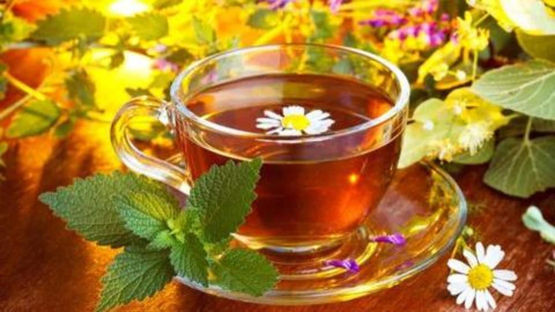 மூலிகை டீ குடிக்கத் தொடங்க விரும்புகிறீர்களா? இந்த ஐந்திலிருந்து தொடங்குங்கள்!