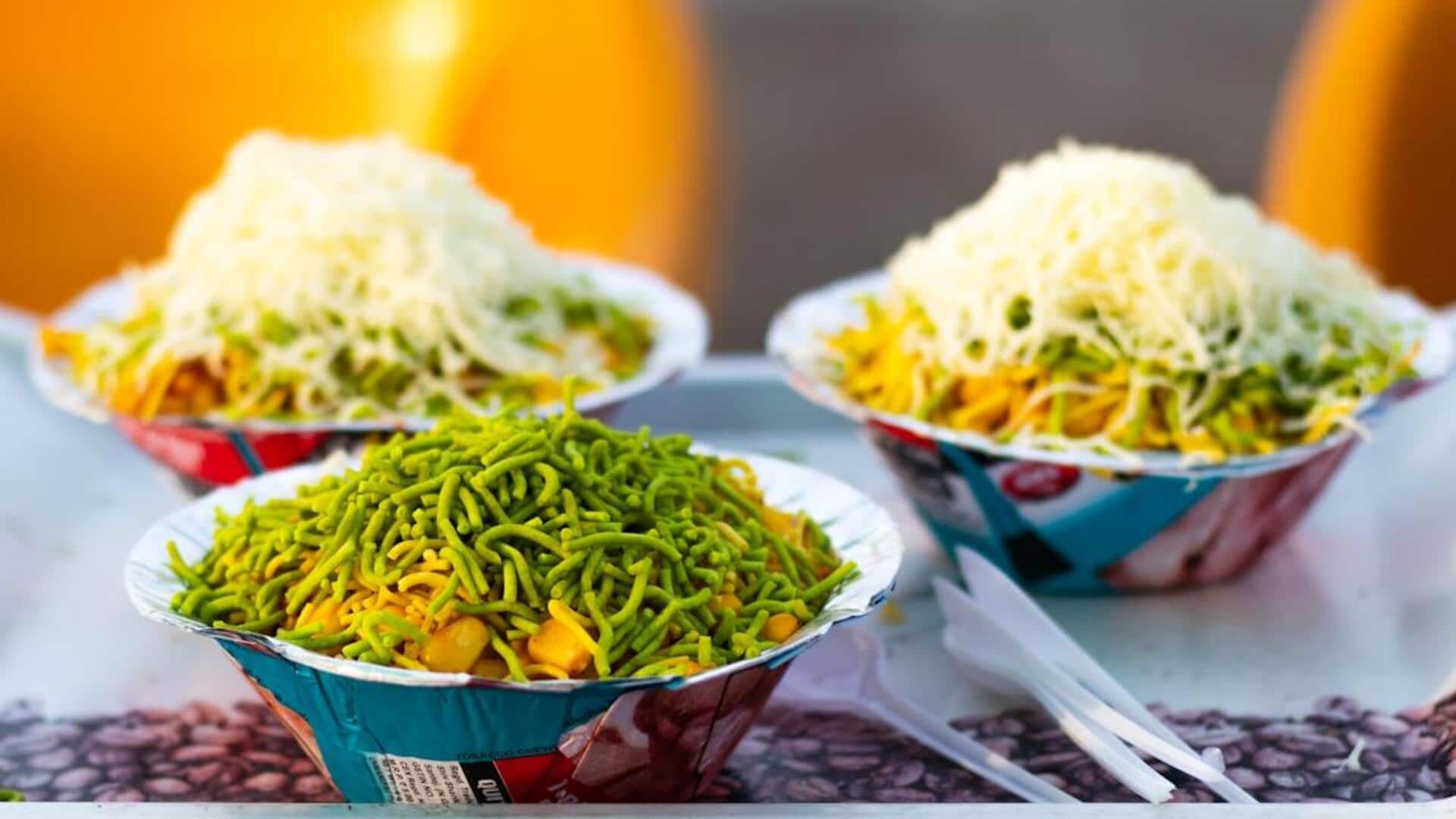 சன்னா சாட்: கண்டிப்பாக சுவைக்க வேண்டிய ஸ்ட்ரீட் ஃபூட்!