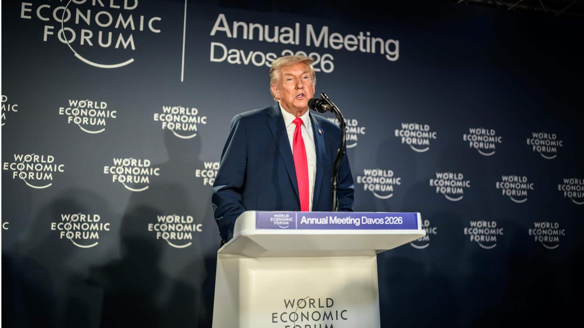 டாவோஸ் மாநாடு: காசா அமைதி ஒப்பந்த்தை கையெழுத்திட்டு தொடங்கி வைத்த டொனால்ட் ட்ரம்ப்