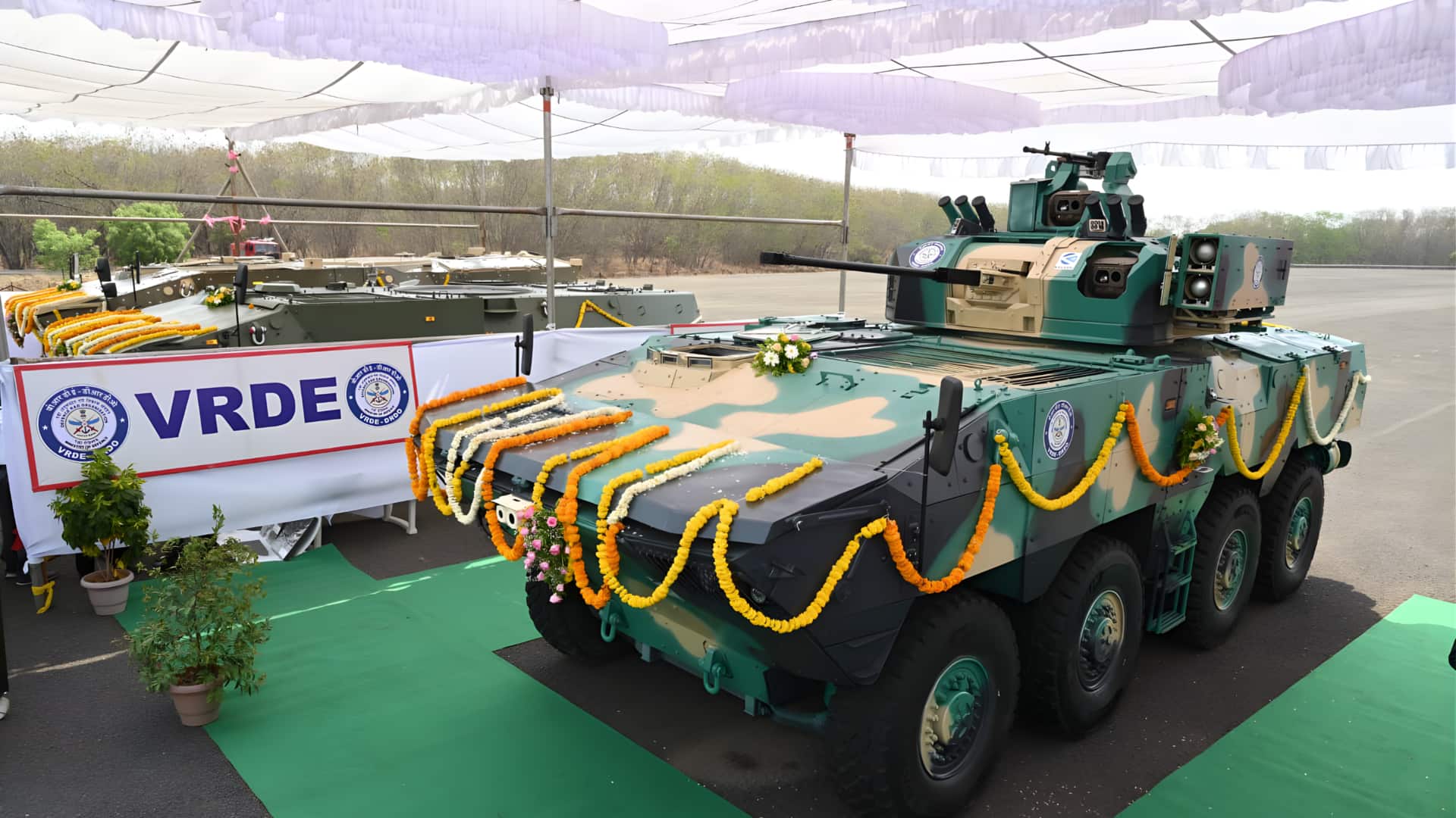 அடுத்தகட்ட போர்முறைக்குத் தயார்! டிஆர்டிஓ அறிமுகப்படுத்திய அதிநவீன கவச வாகனங்கள்; சிறப்பம்சங்கள் இதோ