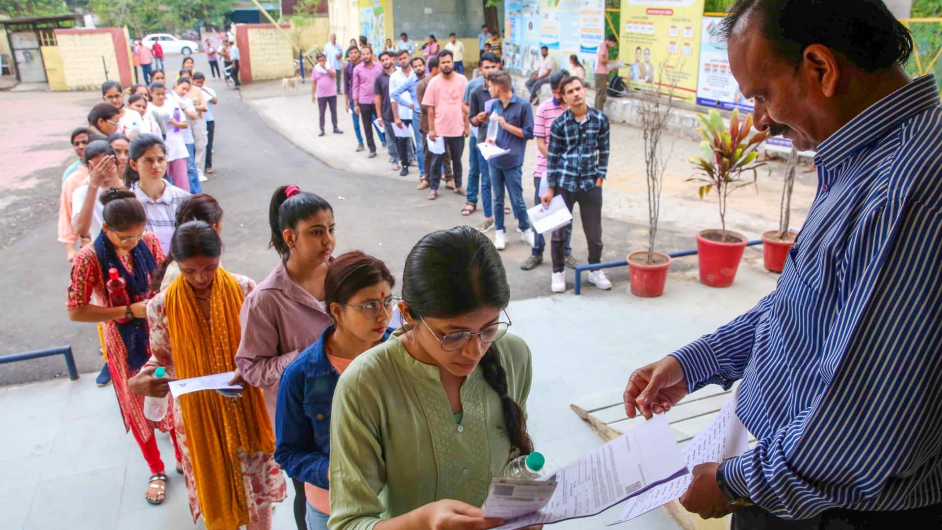 பொதுத் தேர்வுகளில் முறைகேடுகளுக்கு முற்றுப்புள்ளி! மக்களிடம் கருத்து கேட்கிறது மத்திய அரசு