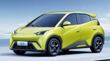 BYD-யின் புதிய எலெக்ட்ரிக் ஹேட்ச்பேக் கார்.. என்னென்ன வசதிகள்? 